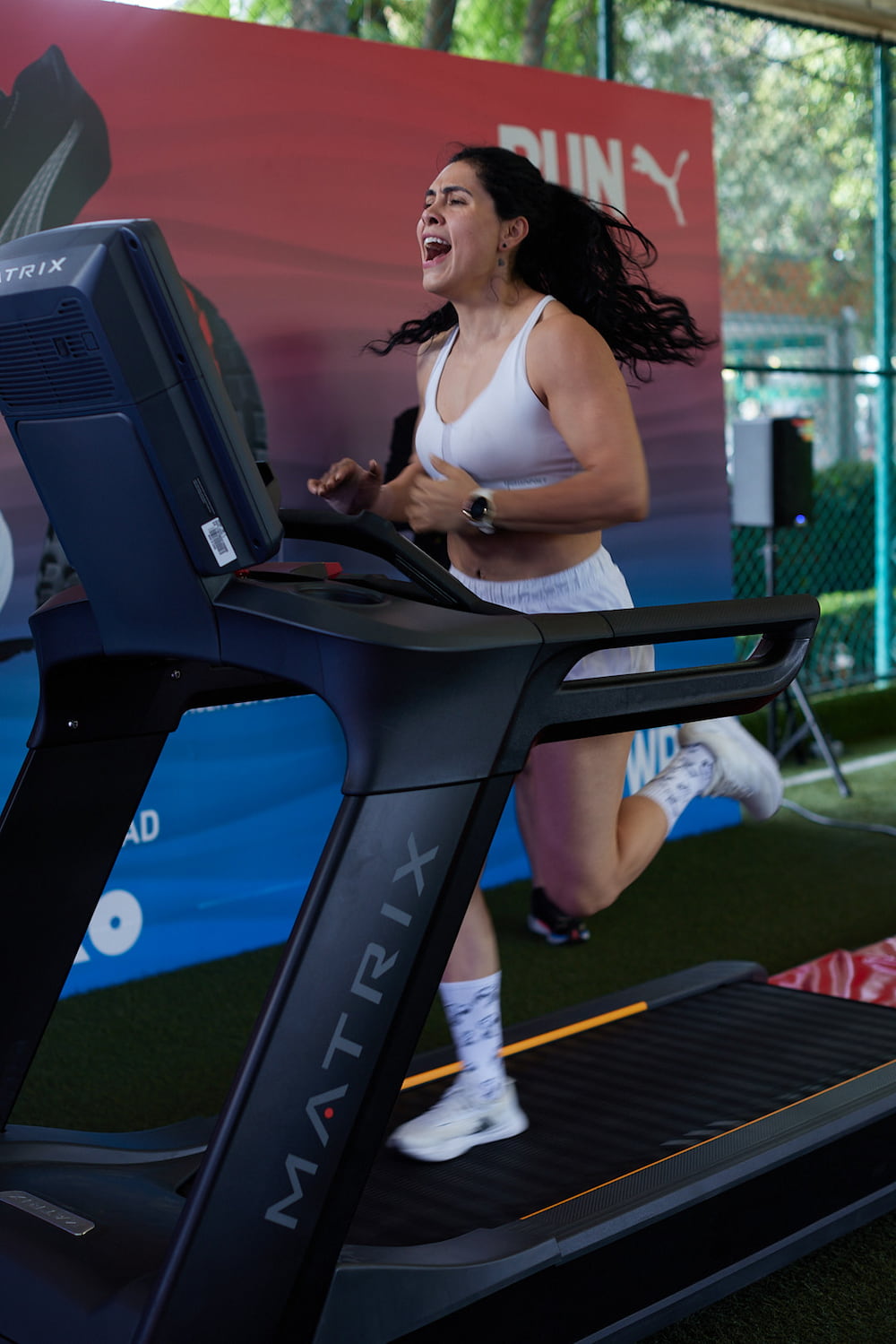 Así se siente correr en banda como elite - We Rise Project